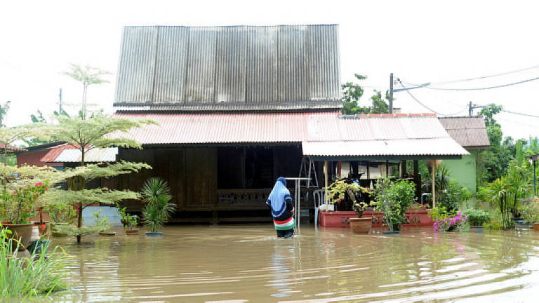 Flood evacuees reduced to 126 people in Malacca