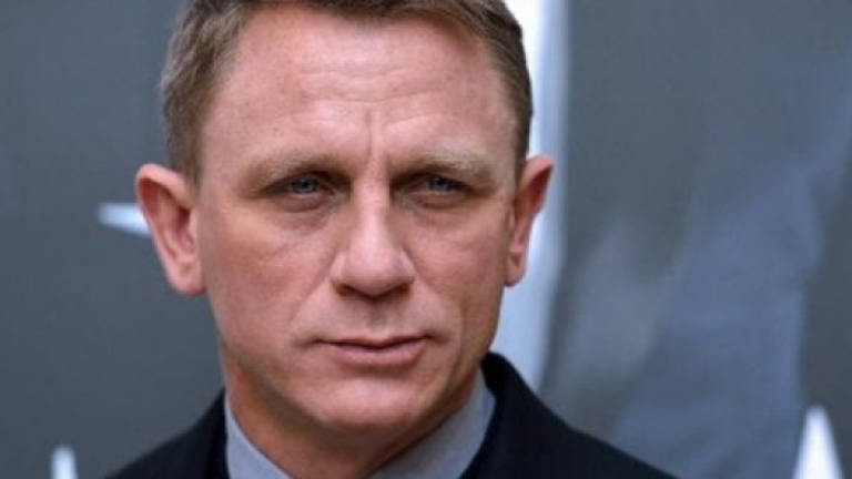 Actor Daniel Craig calls for funding to remove landmines