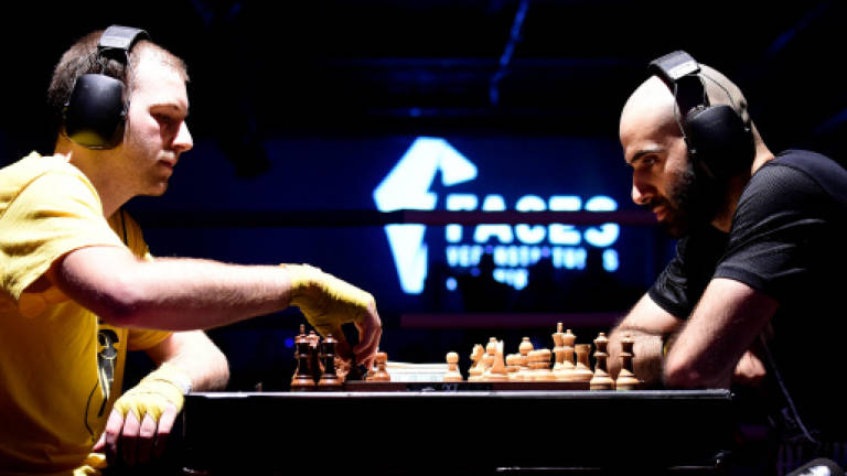 Checkmate or knockout: Chess boxing lands a punch