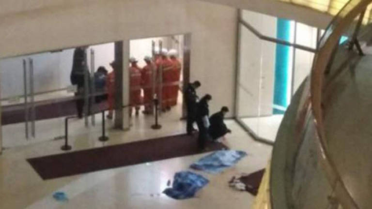 Two toddlers die as father accidentally drops them in shopping mall