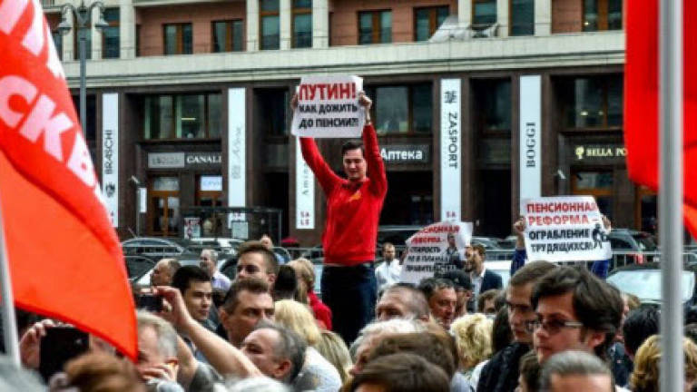 Russians protest as Duma debates unpopular pension reform