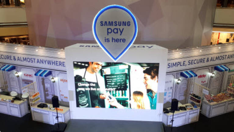 Using Samsung Pay can win you prizes this month