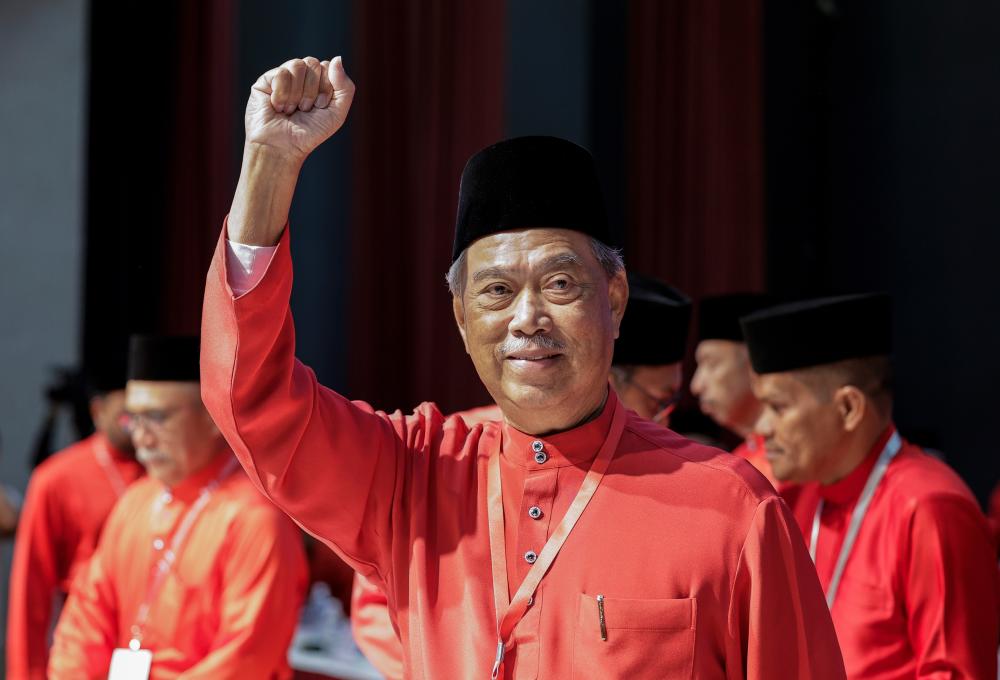 Unanimous Support For Muhyiddin To Remain As Bersatu President