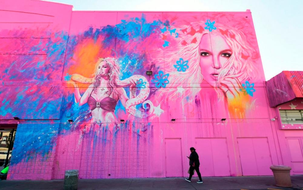 The Zone,‘ which is open through April 26, 2020, promises to immerse fans in the life and legacy of the pop star. © Frederic J. BROWN / AFP