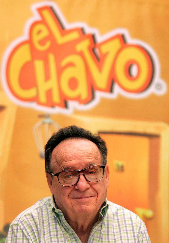 Mexican comedian Roberto Gomez Bolaños ‘Chespirito,‘ creator of iconic TV characters like El Chavo del Ocho and El Chapulín Colorado, in 2006 © LUIS ACOSTA / AFP