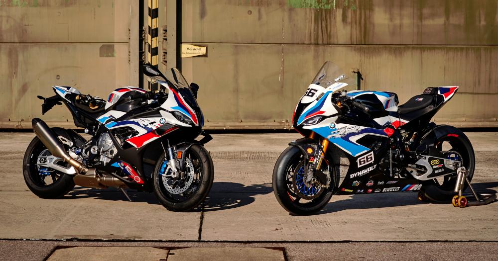 M1000RR.