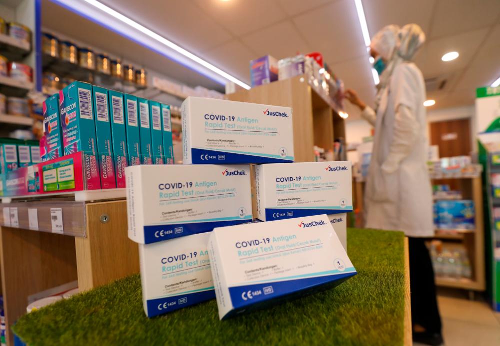 The government has decided to cap the retail price of Covid-19 antigen rapid test kits intended for self-testing at RM19.90 each. The price controls take effect on Sept 5 under the Price Control Anti-Profiteering Act 2011 and Control of Supplies Act 1961. Asyraf Rasid / TheSun