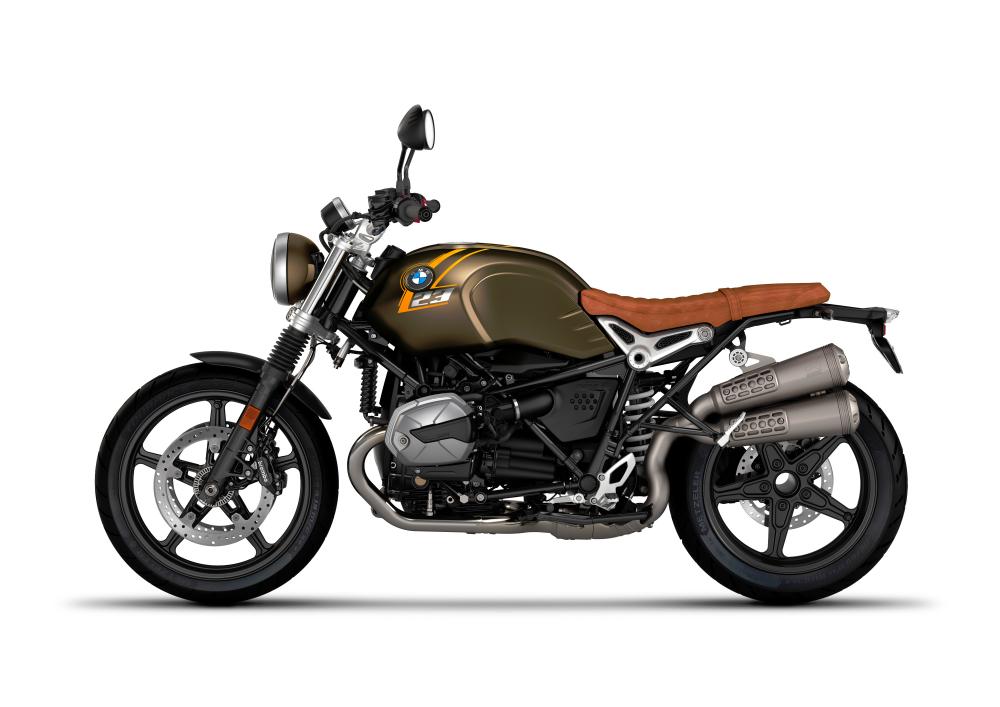 $!R nineT Scrambler in Kalamata Metallic Matte with tape.