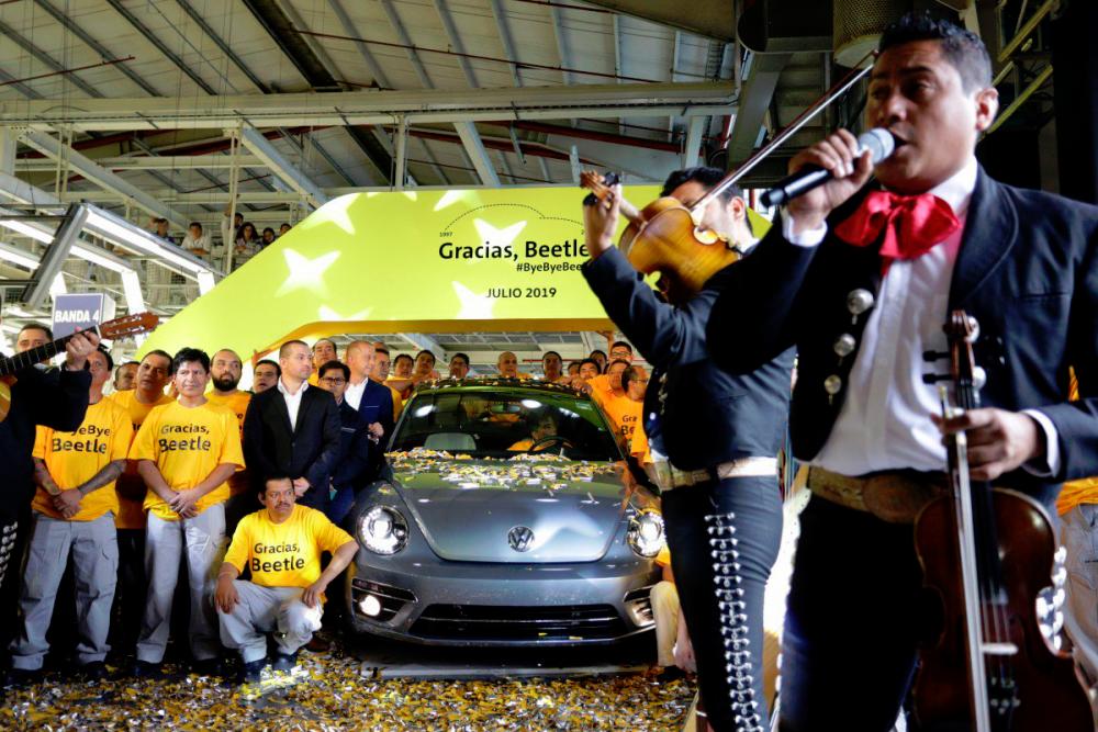 A mariachi band celebrated that launch of the final edition Beetle from its Mexican factory in Puebla yesterday.