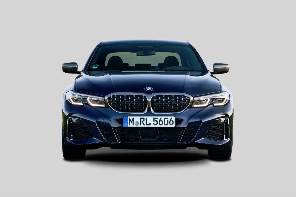 $!BMW’s iconic signature throughout the generations