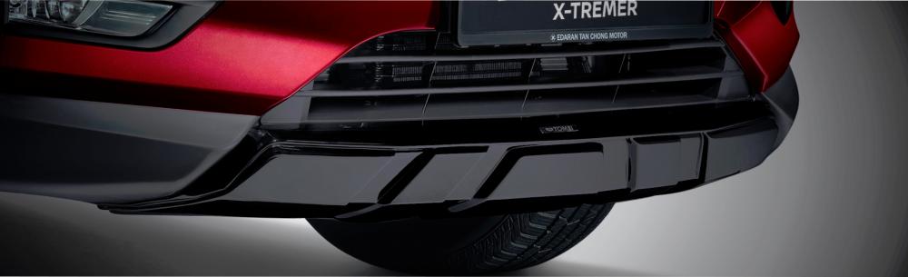 $!X-Trail X-Tremer new gloss black Tomei front aero bumper.
