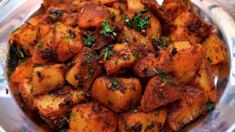 Potato varuval is a South Indian dish. – PIC FROM YOUTUBE @DINDIGUL FOOD COURT