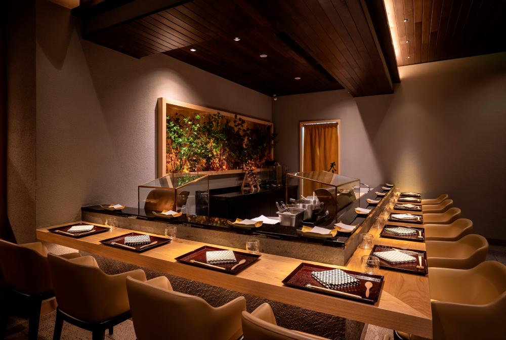 Tenmasa’s counter allows up to 10 guests for a first-hand view of the art of tempura making.