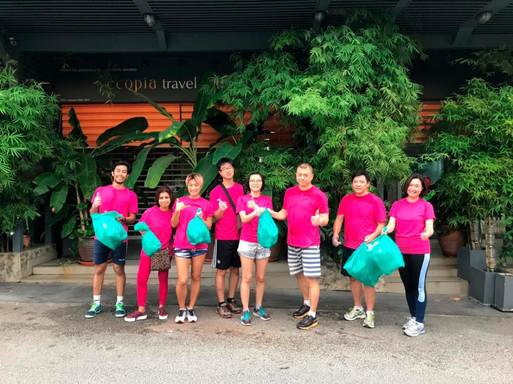 The passionate team at Inviz hopes to build awareness about plastic pollution with a ‘Plogging in Pink’ community run.