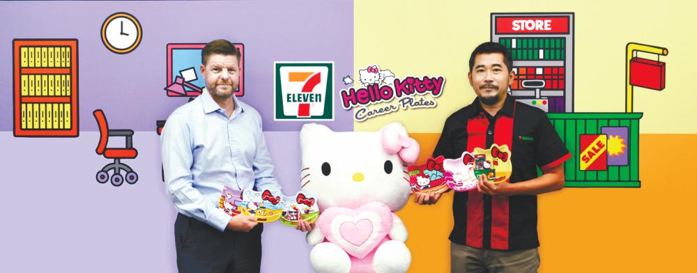 7-Eleven Malaysia CEO Colin Harvey (left) and Lee with the Hello Kitty Career Plates collection.