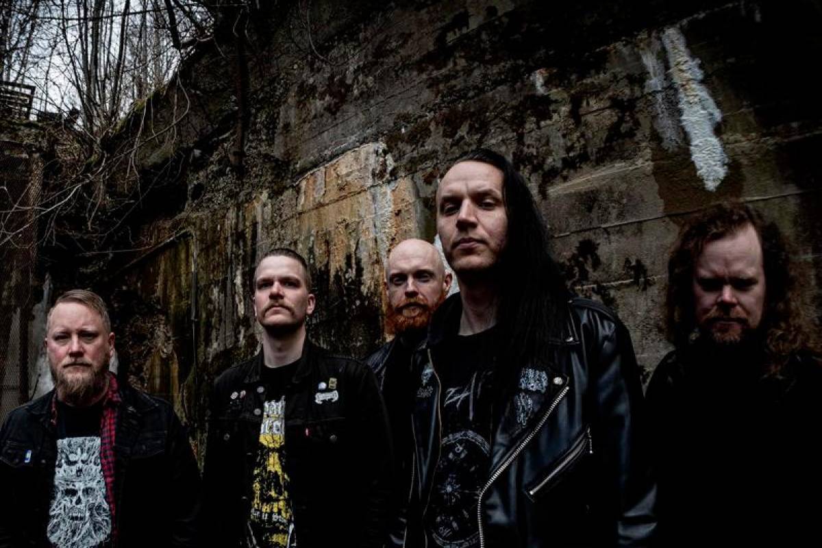 Lousy name, great band
