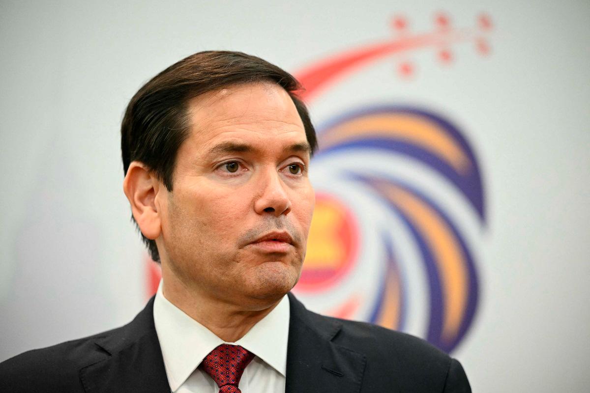 Rubio meets Lavrov in Malaysia as Russia strikes Kyiv again