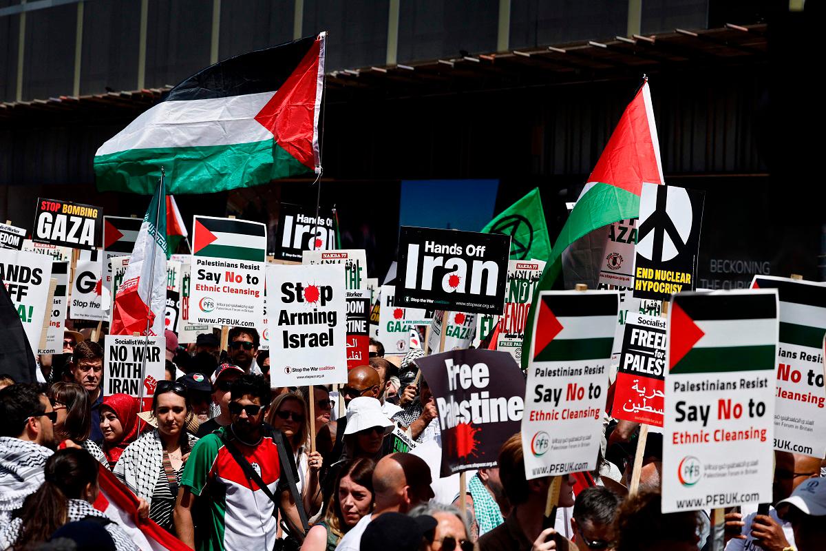 Tens of thousands join pro-Palestinian marches across Europe