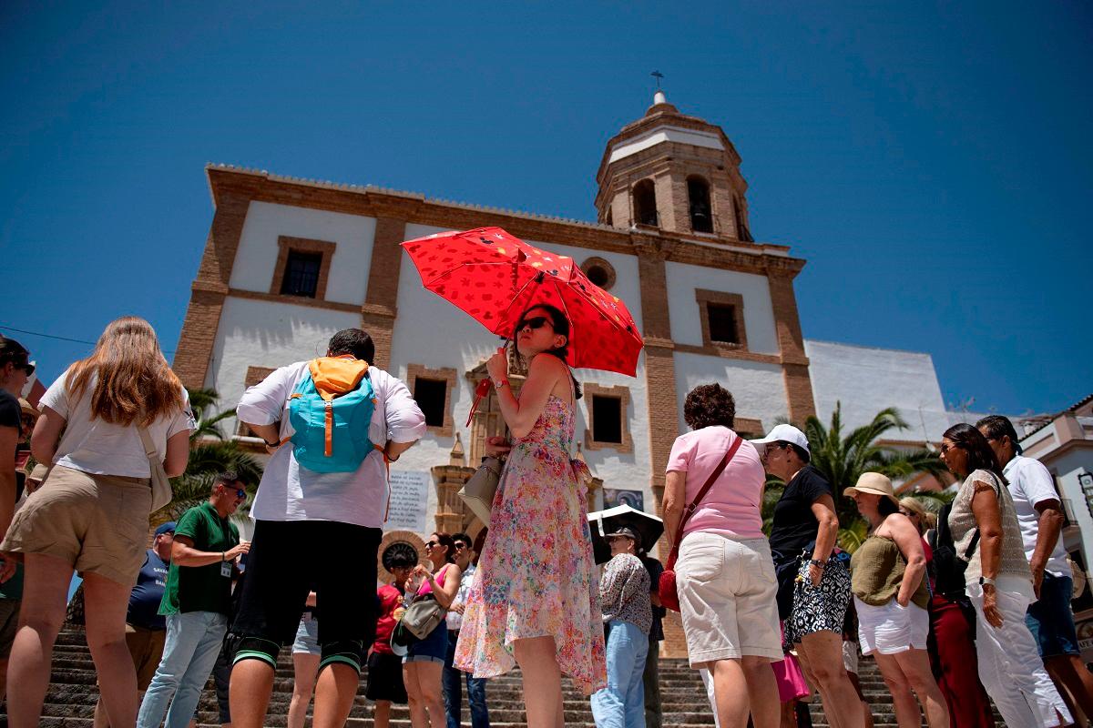 Spain records highest May temperature on record