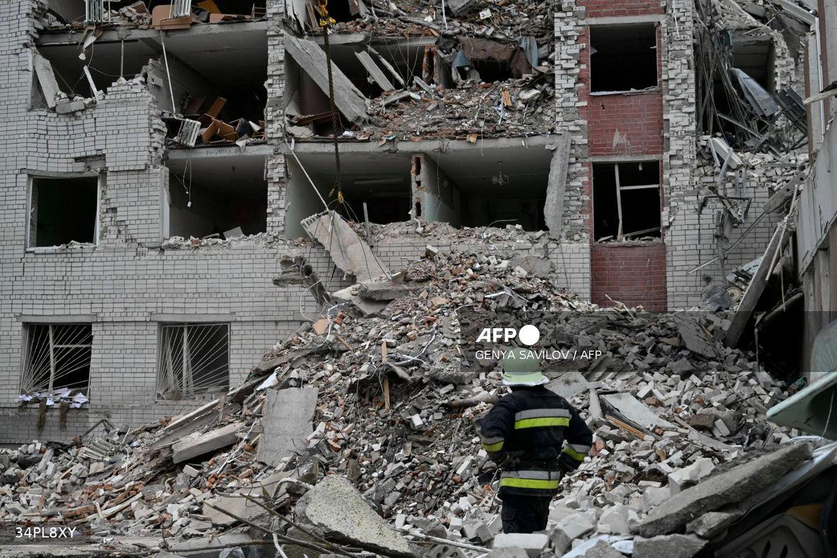 Russian strikes leave Ukrainian city Chernigiv without electricity