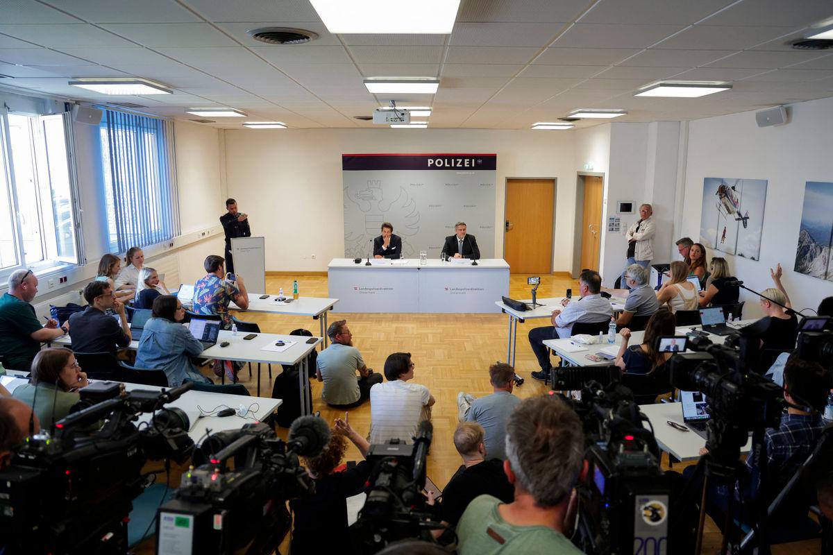 Austrian shooter posted online just before school massacre, media say