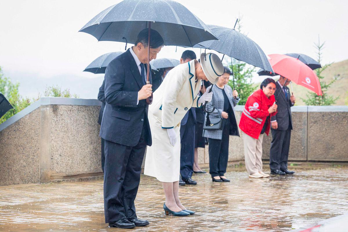 Japan Emperor honours WWII dead in Mongolia state visit