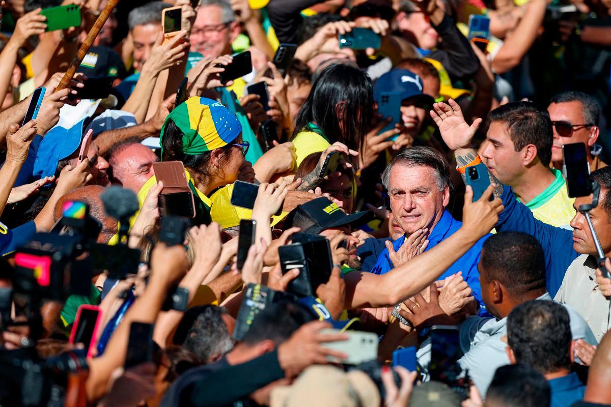 Backers of Brazil’s Bolsonaro hold mass protest in Sao Paulo