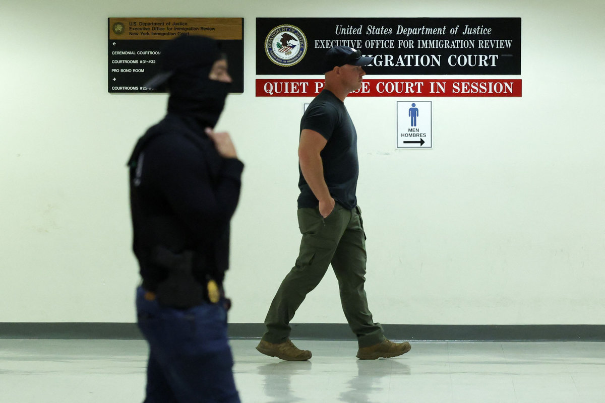 Terrifying: Migrants fret over LA raids, but still look for work