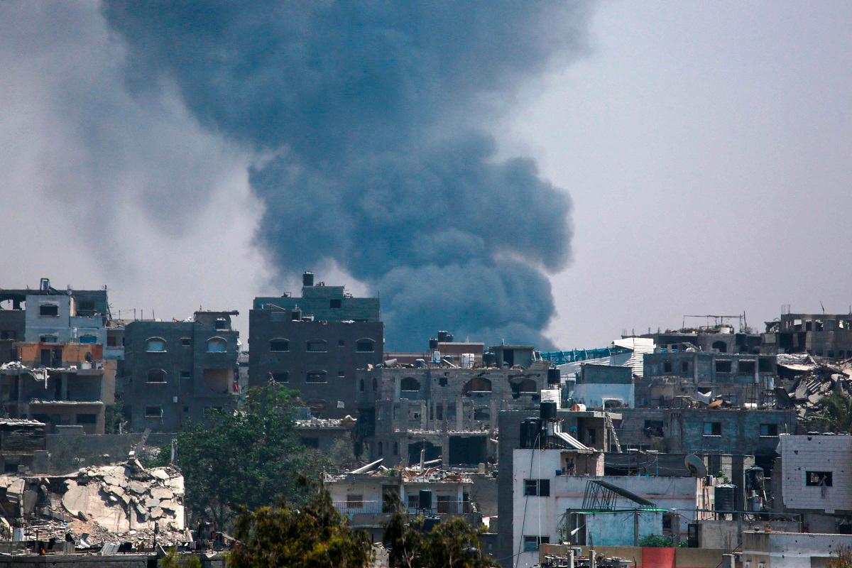 Gaza rescuers say Israeli fire kills 20 waiting for aid