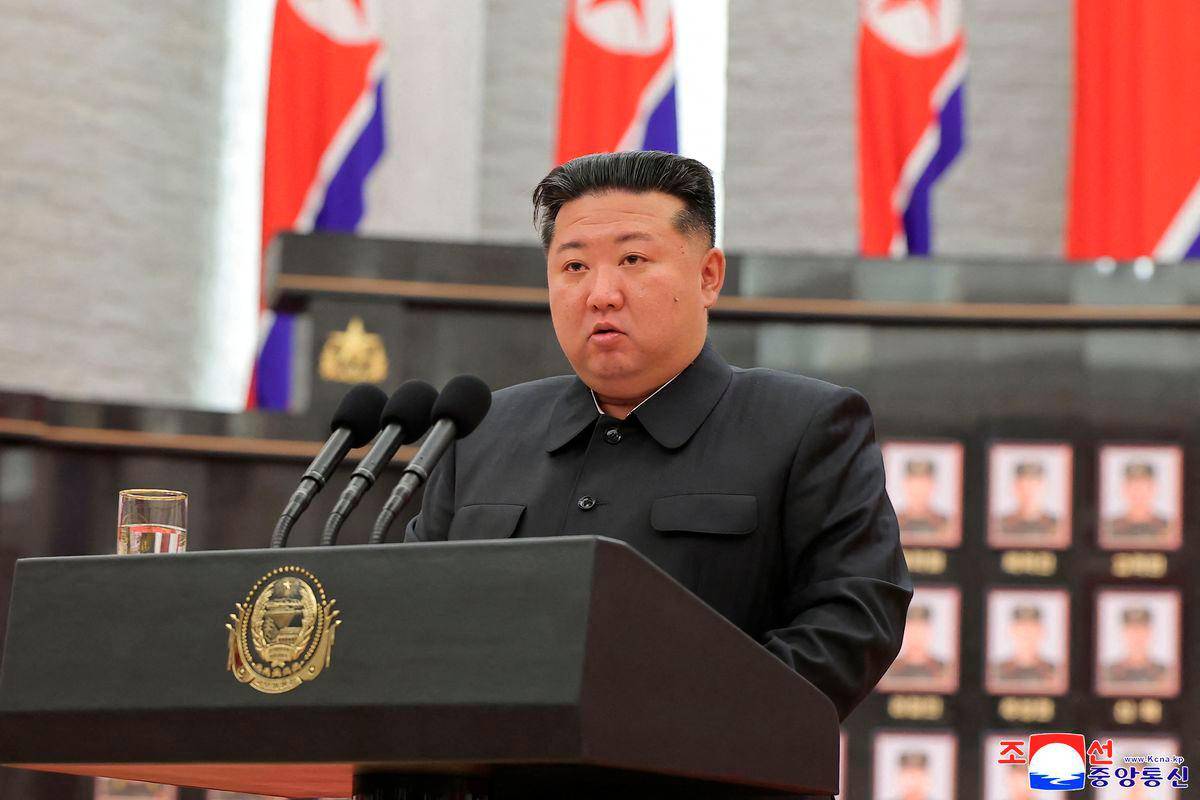 North Korea accuses South of firing warning shots near border