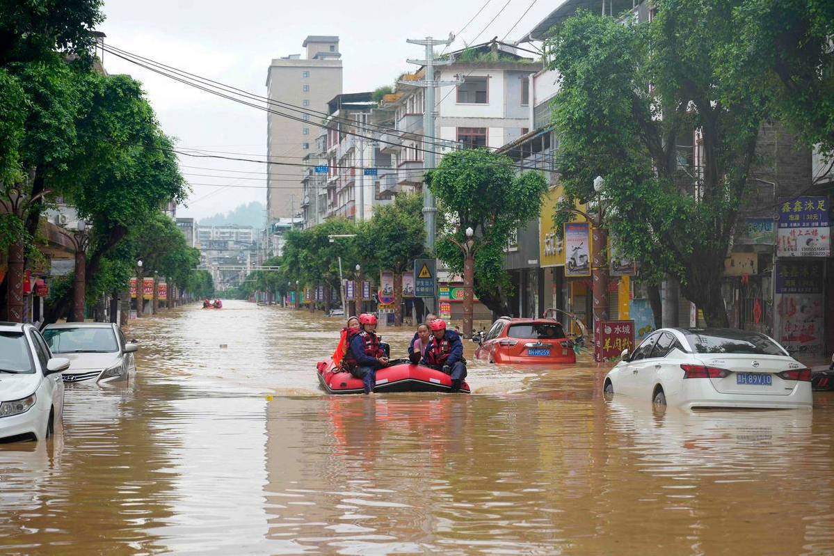 Heavy rain leaves southwest China under water; more storms on horizon