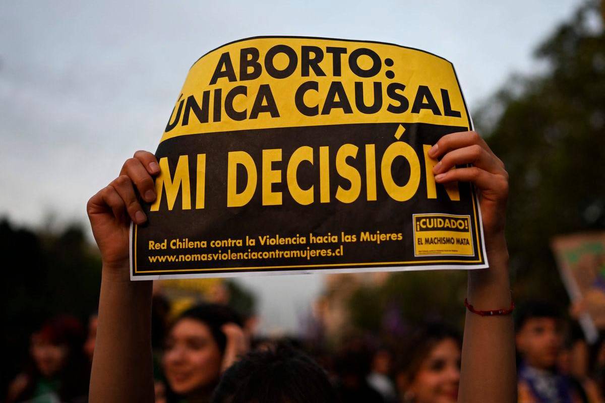 Chile government proposes to legalize abortion up to 14 weeks