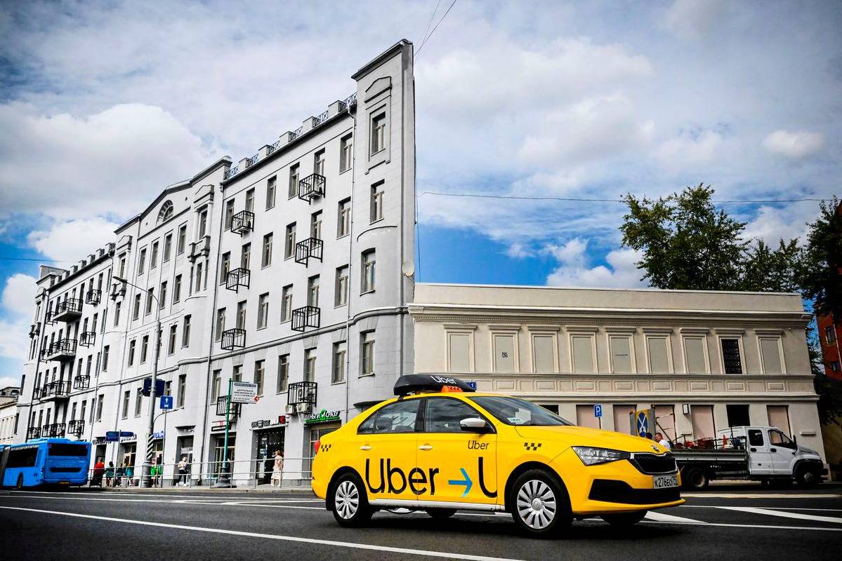 Uber to launch driverless taxis in London next year