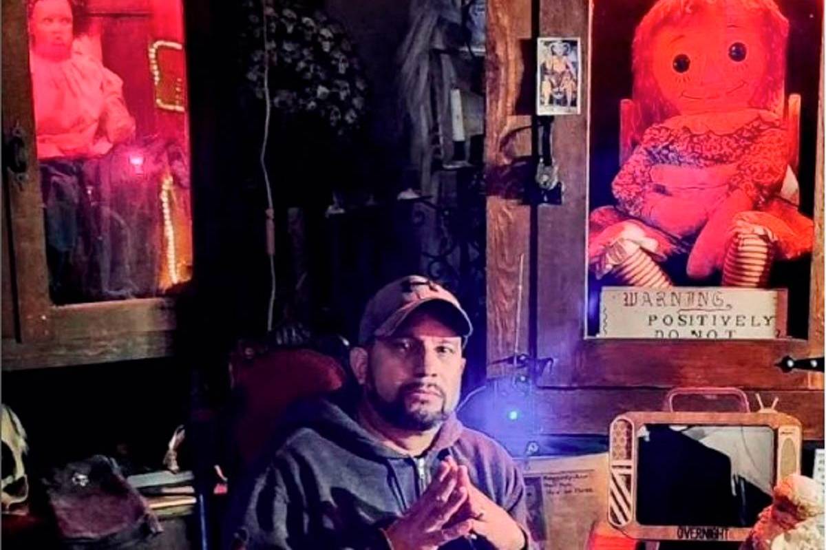 Paranormal investigator dies during Annabelle doll tour
