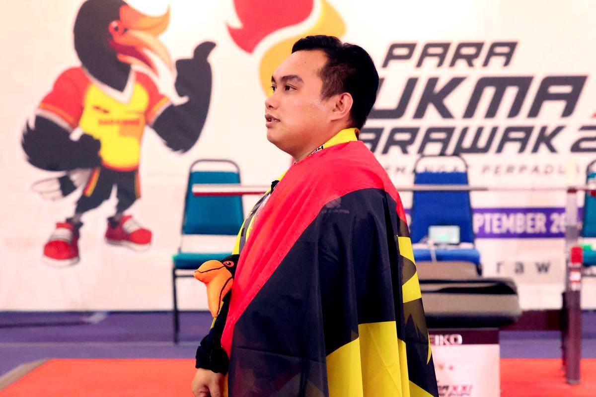 Bryan Gustin wins bronze at 2025 World Cup powerlifting in Beijing