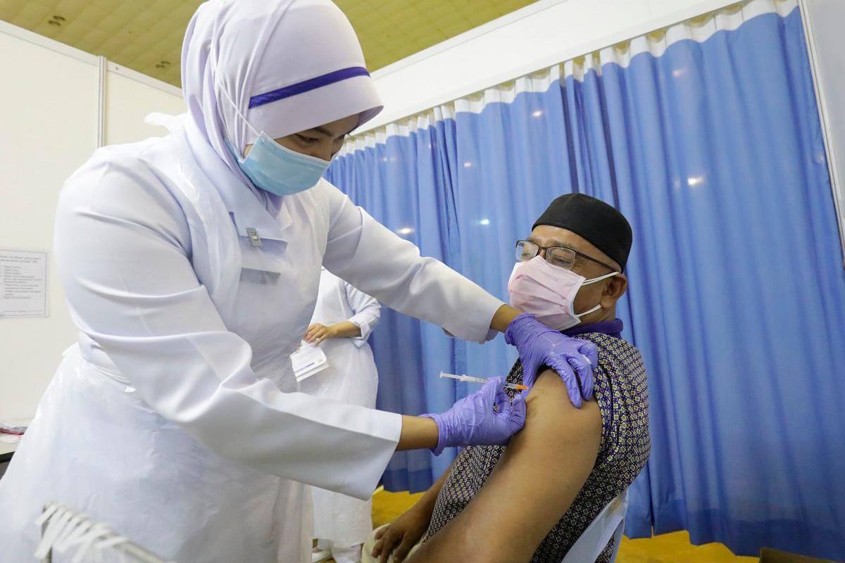 Lee Lam Thye urges urgent action for Malaysia’s elderly challenges