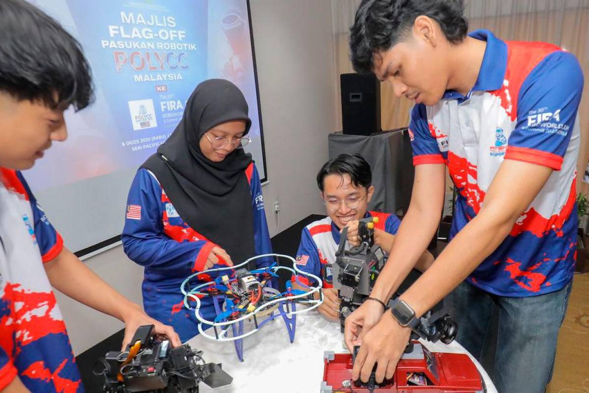 Students to represent M’sia at global robotics event