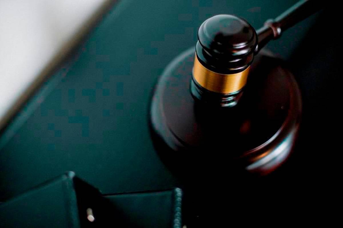 Dutch court jails ‘chip spy’ Russian for three years