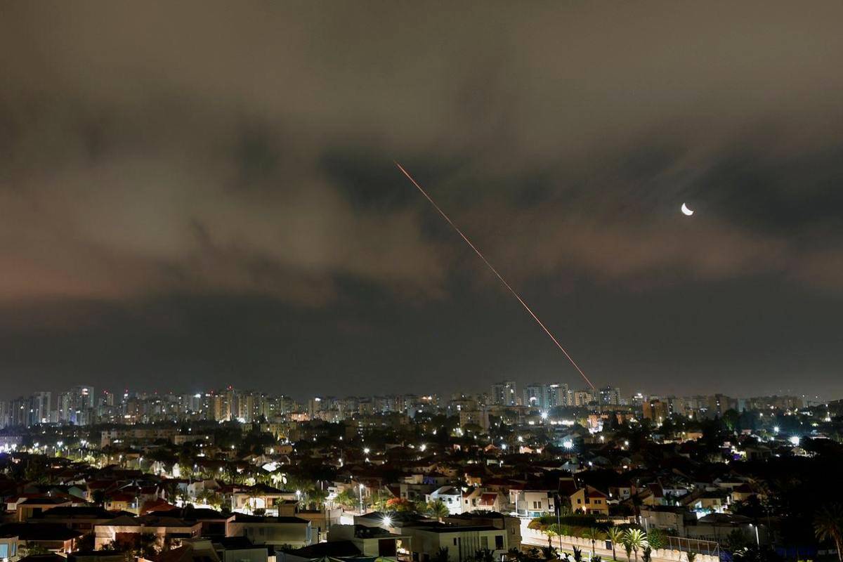 Indonesia evacuates 100 citizens from Iran and Israel amid regional tensions