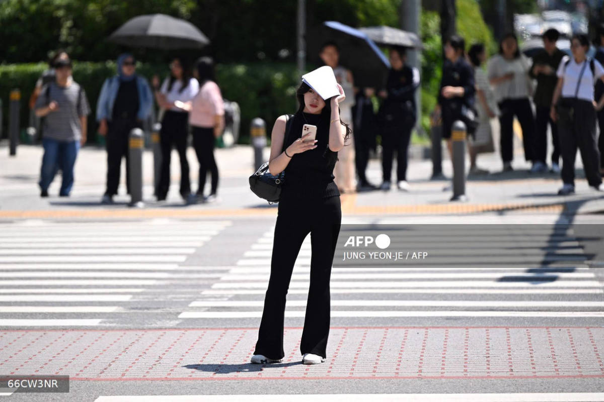 Seoul breaks 100-year heat record with 22 tropical nights in July