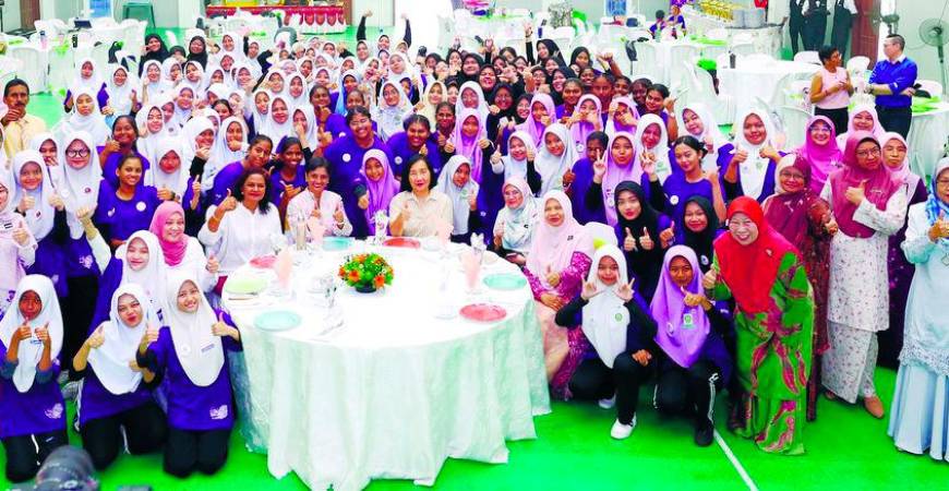 Umayal feels the whole idea is to fuel a movement of change for young girls in B-40 communities.