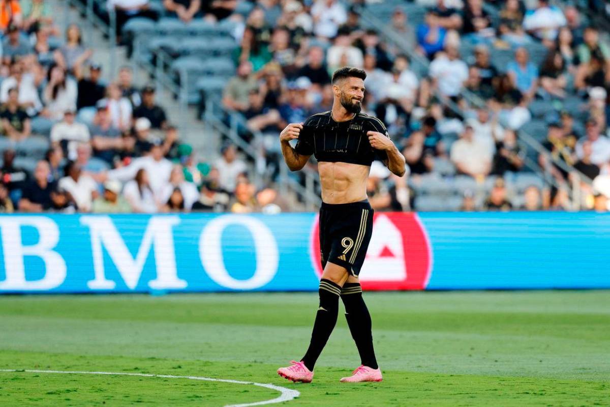 Olivier Giroud returns to Ligue 1 with Lille after 13 years