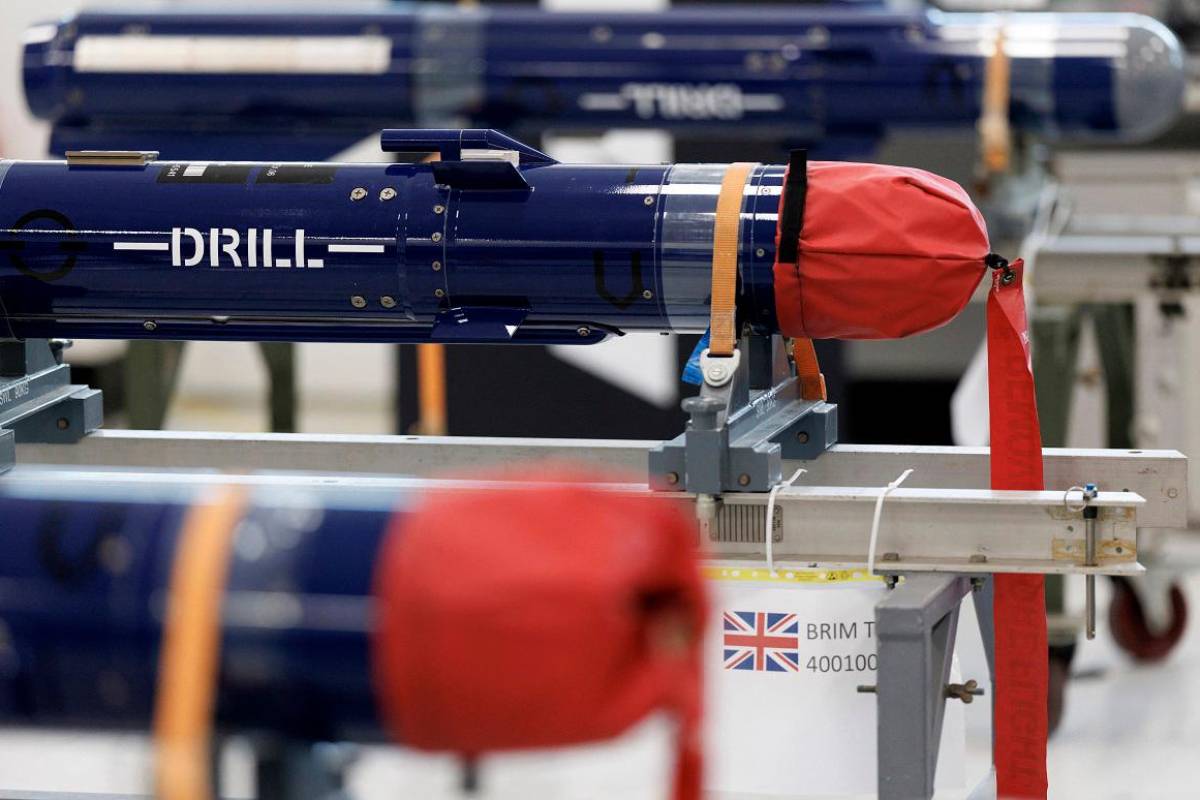 UK boosts weapons production capacity in new defence strategy