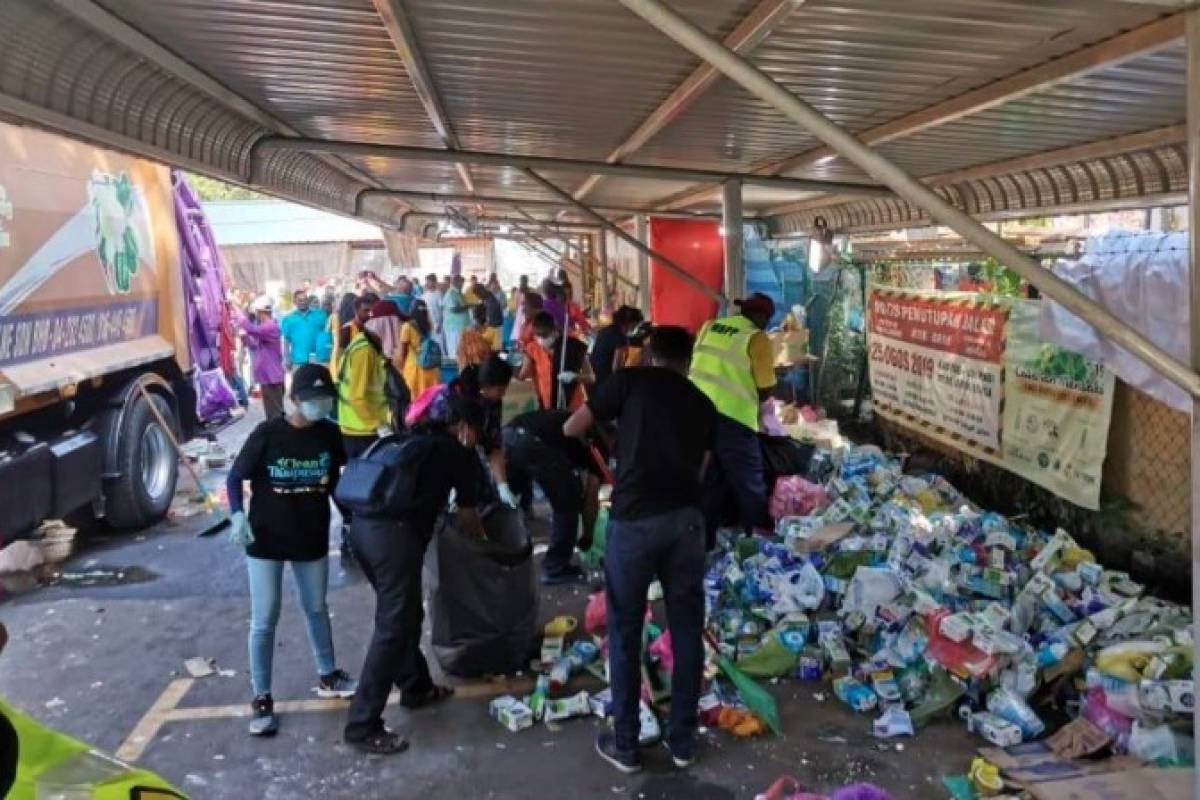 Waste management issues at Batu Caves