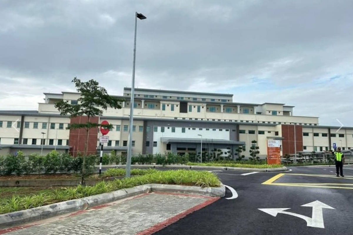 Contractors liable for defects at Pasir Gudang Hospital, says PWD