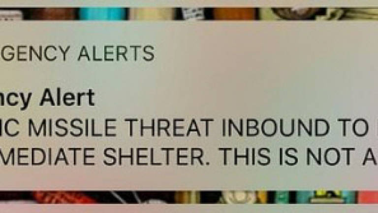 False alert of incoming missile rattles Hawaii