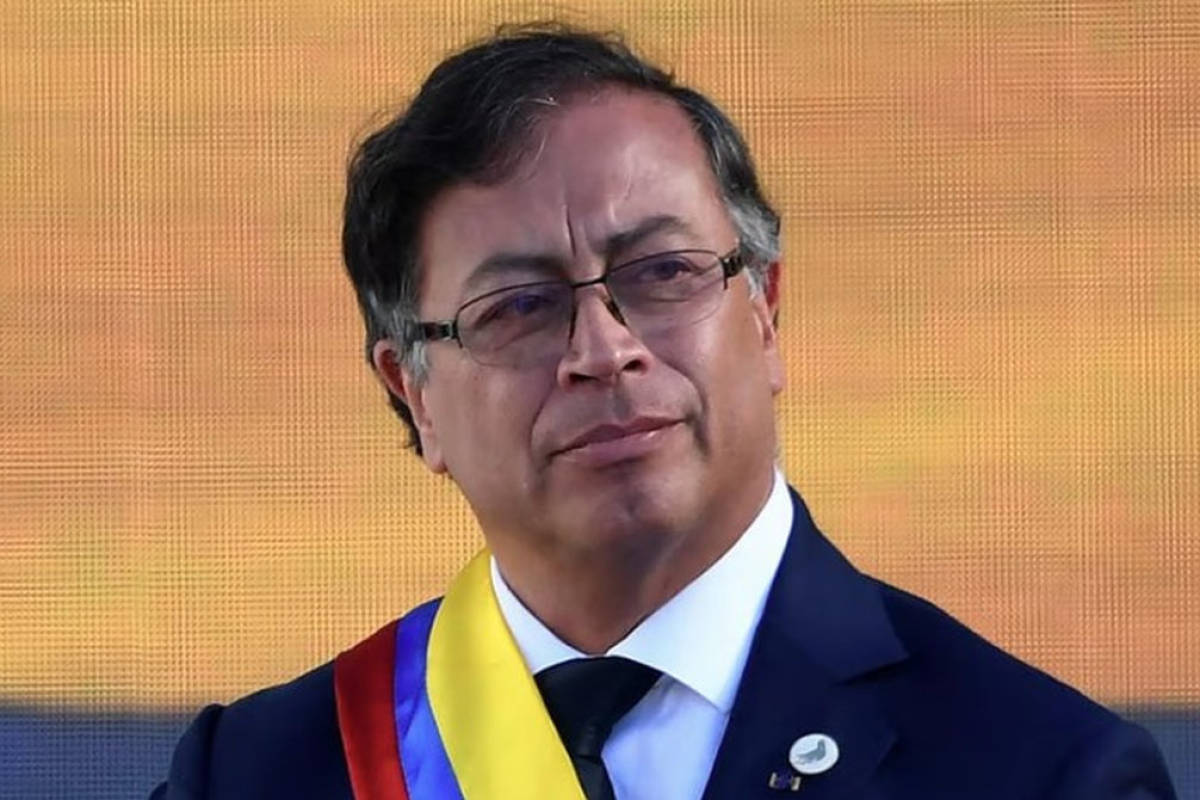 Colombian president condemns attack on opposition candidate Miguel Uribe, demands investigation
