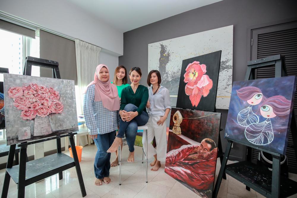 (left) Tan has been teaching a group of women, including (above, from far left) Fadzlina, Lim and Tee, to discover their creative side and put it on show. – AMIRUL SYAFIQ MOHD DIN/THESUN