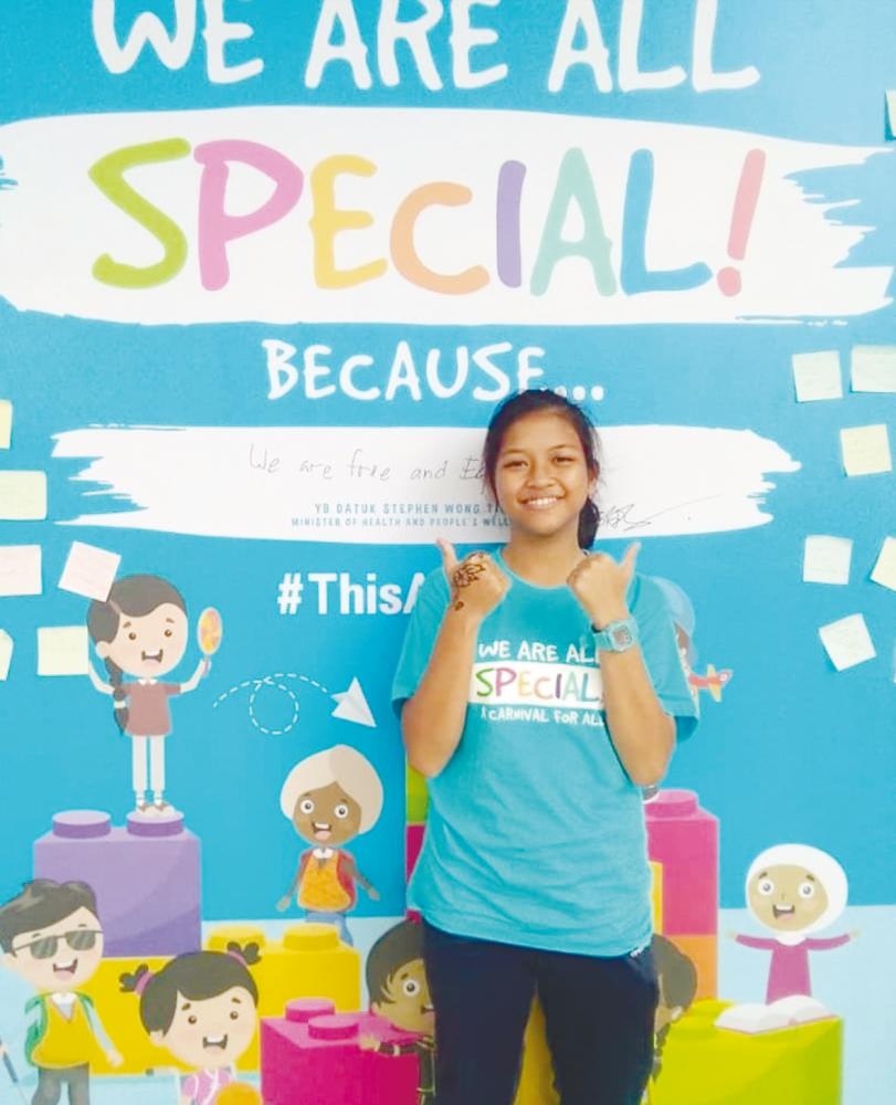 Jane advises students with special needs not to give up in any situation.