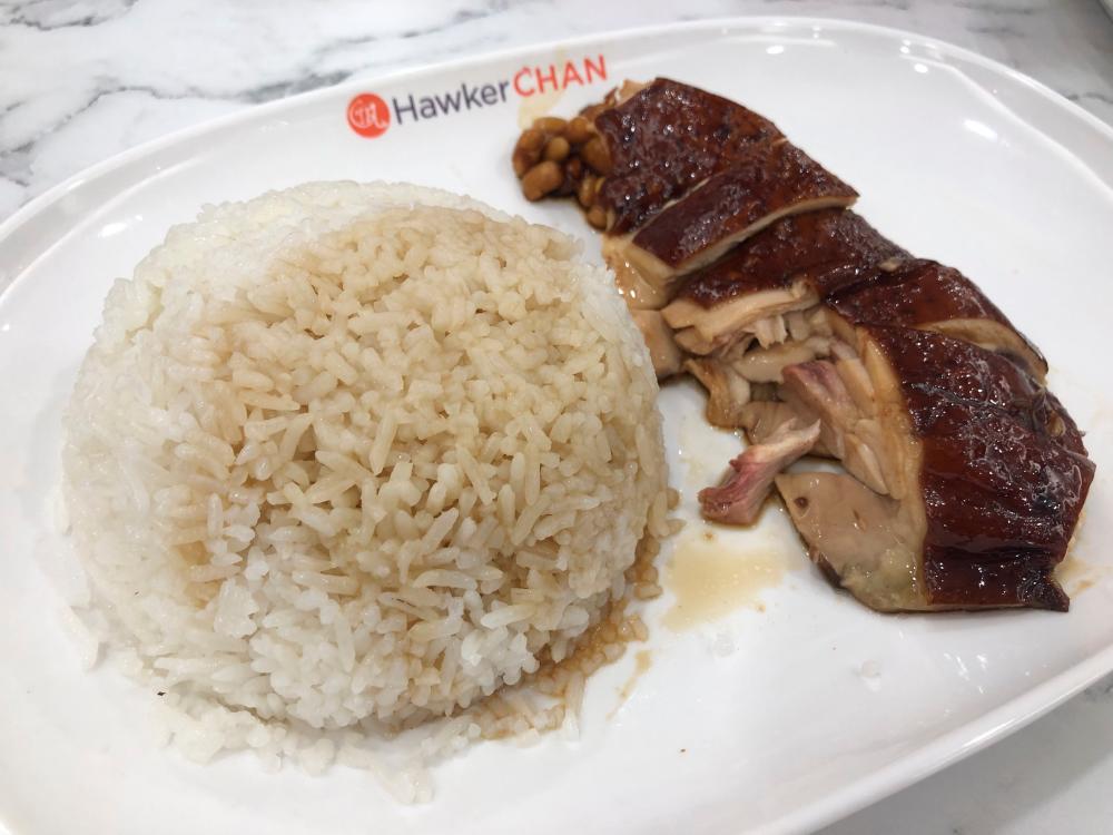 Hawker Chan’s signature soya sauce chicken rice. – PICTURE BY TAN BEE HONG